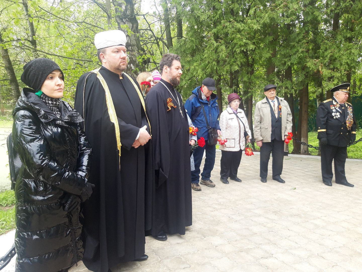 праздники, пенсионеры,