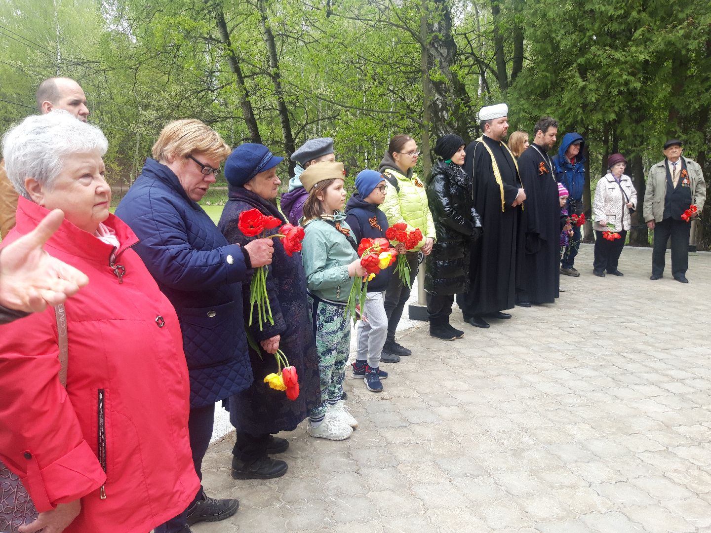 праздники, пенсионеры,