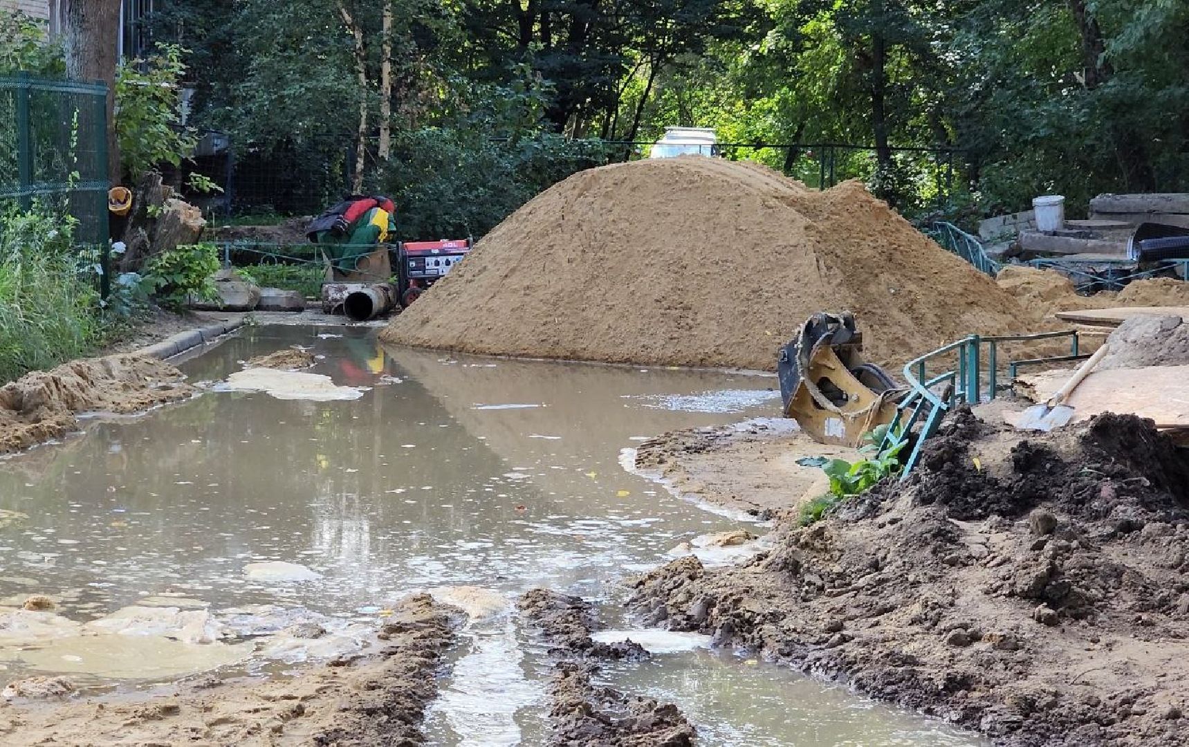 трубопровод, прорыв, авария, устранение аварии,