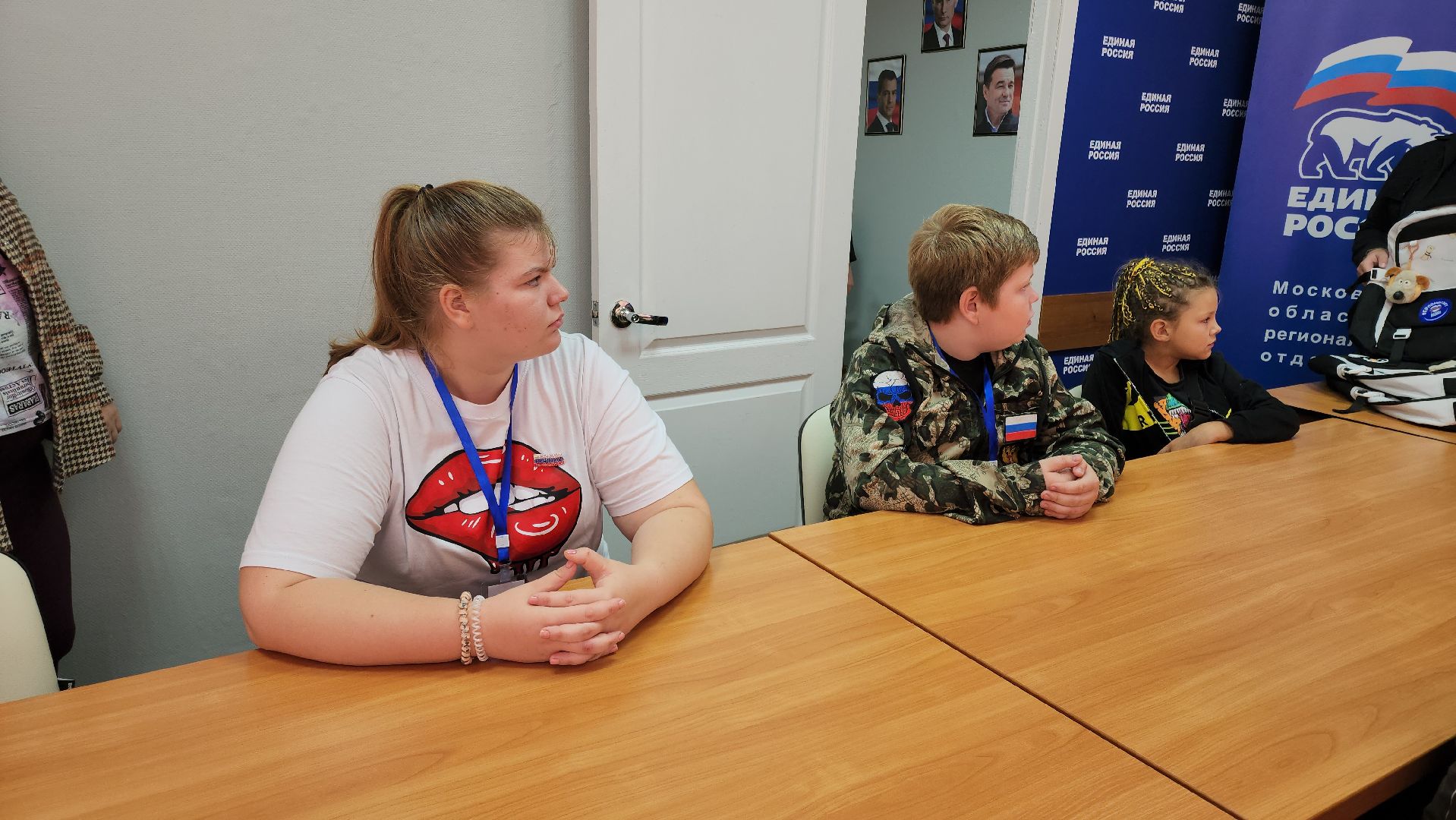 кашира, волонтеры, собери ребёнка в школу, единая россия, благотворительная акция, сво, дети,