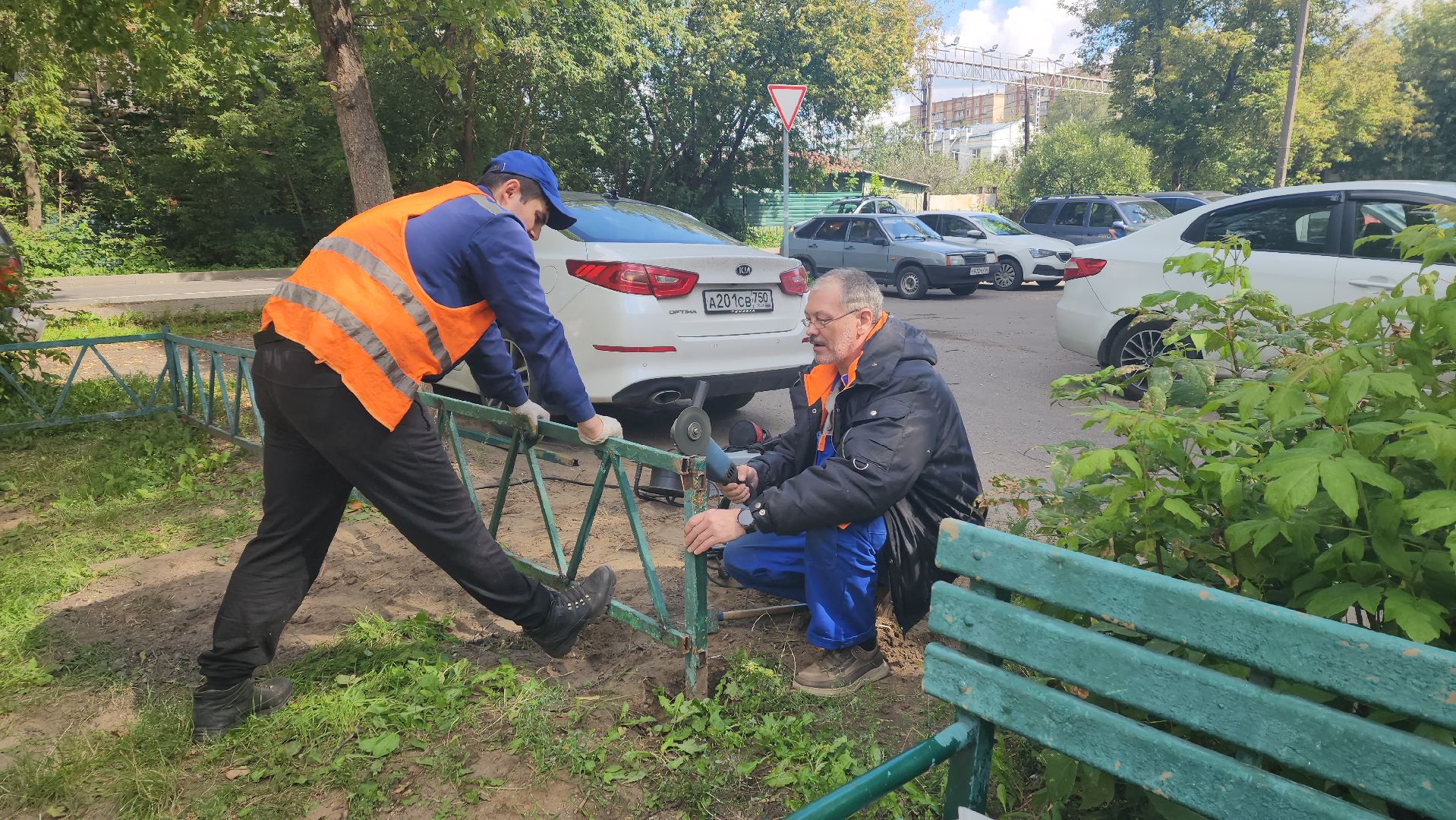 вертикалки, пушкино, коммунальная служба, уборка во дворах, ограждение,сварка,ремонт,комунальная техника,