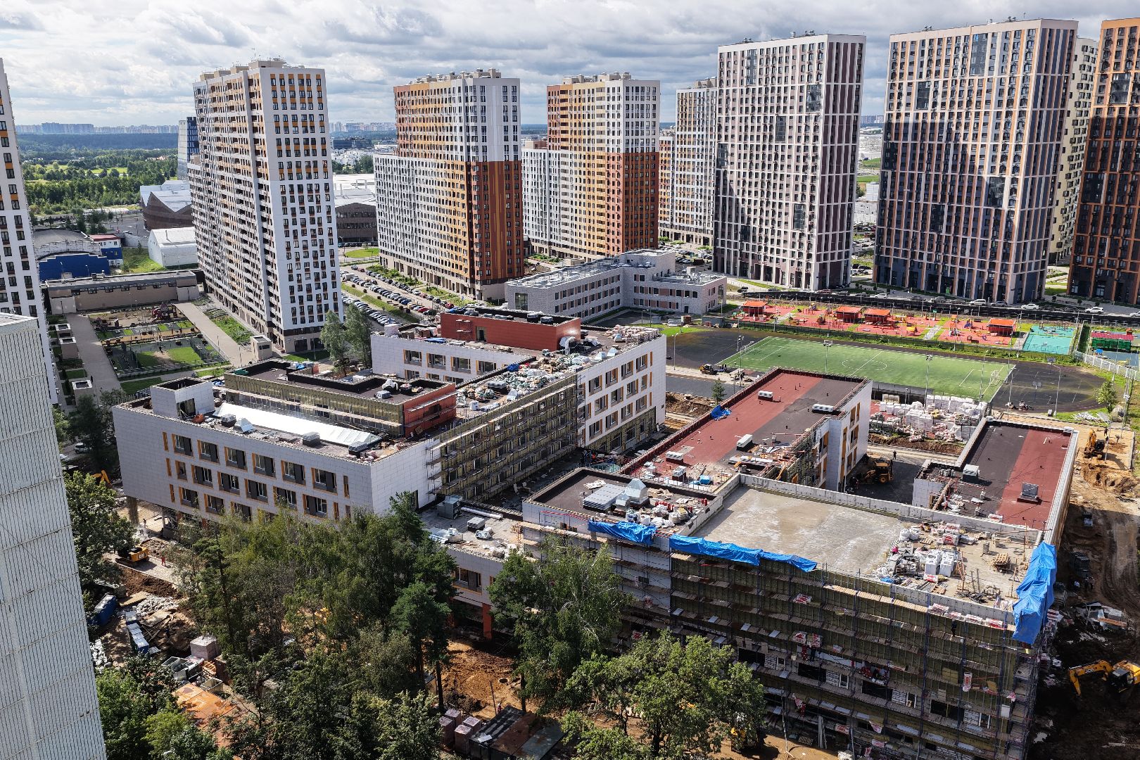 видео с коптера, пристройка к немчиновскому лицею,