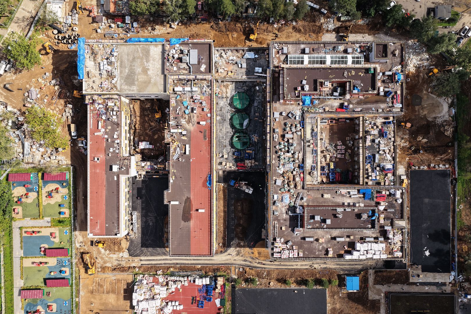 видео с коптера, пристройка к немчиновскому лицею,