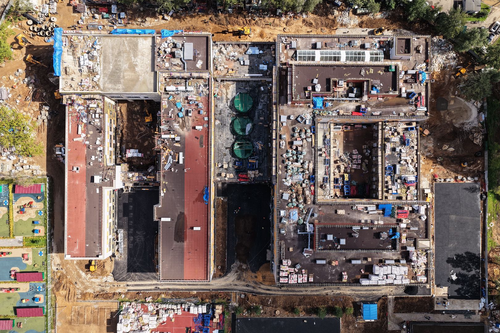 видео с коптера, пристройка к немчиновскому лицею,