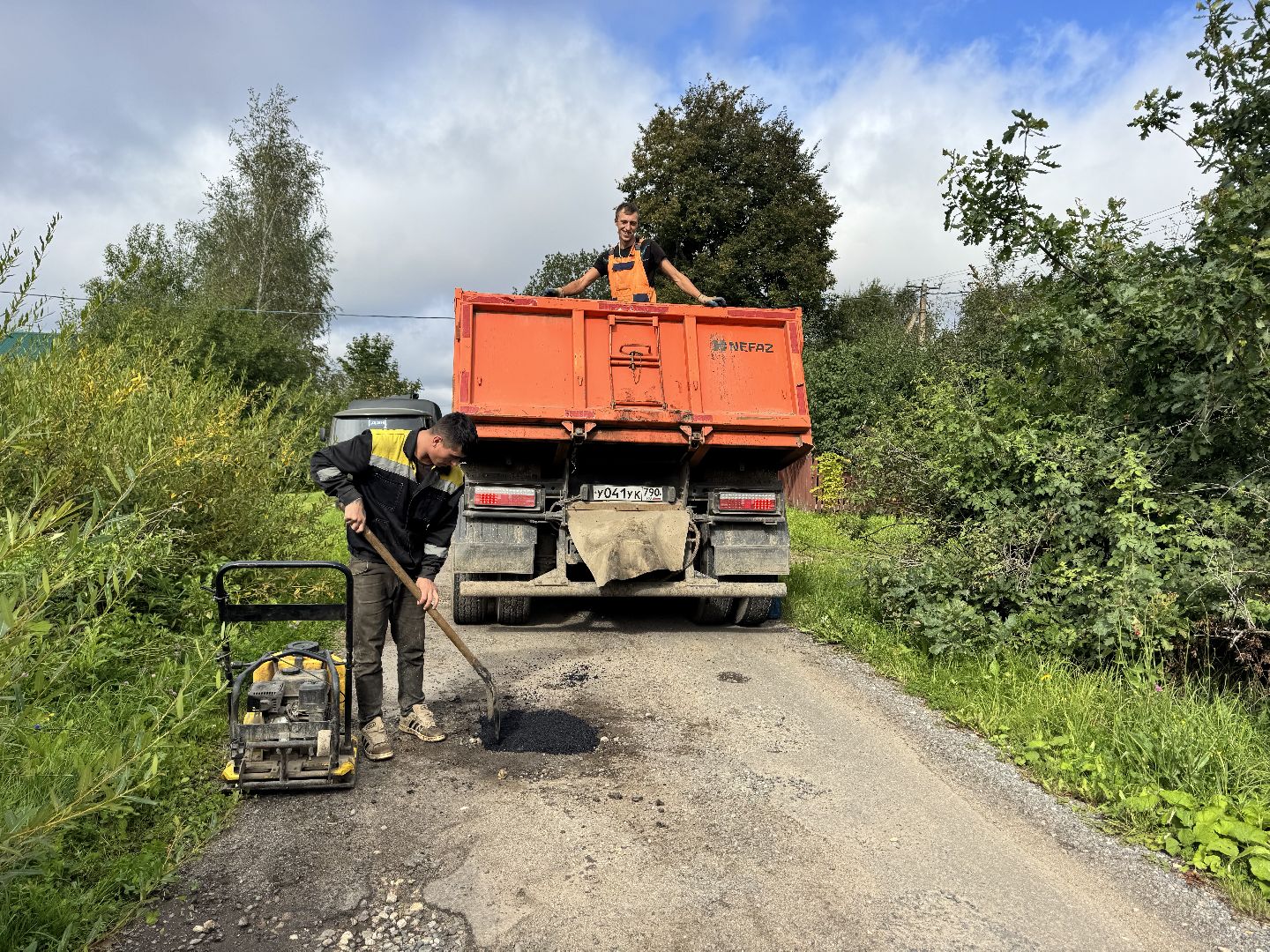 шаховская, ямочный ремон, ремонт дорог, коммунальная служба,