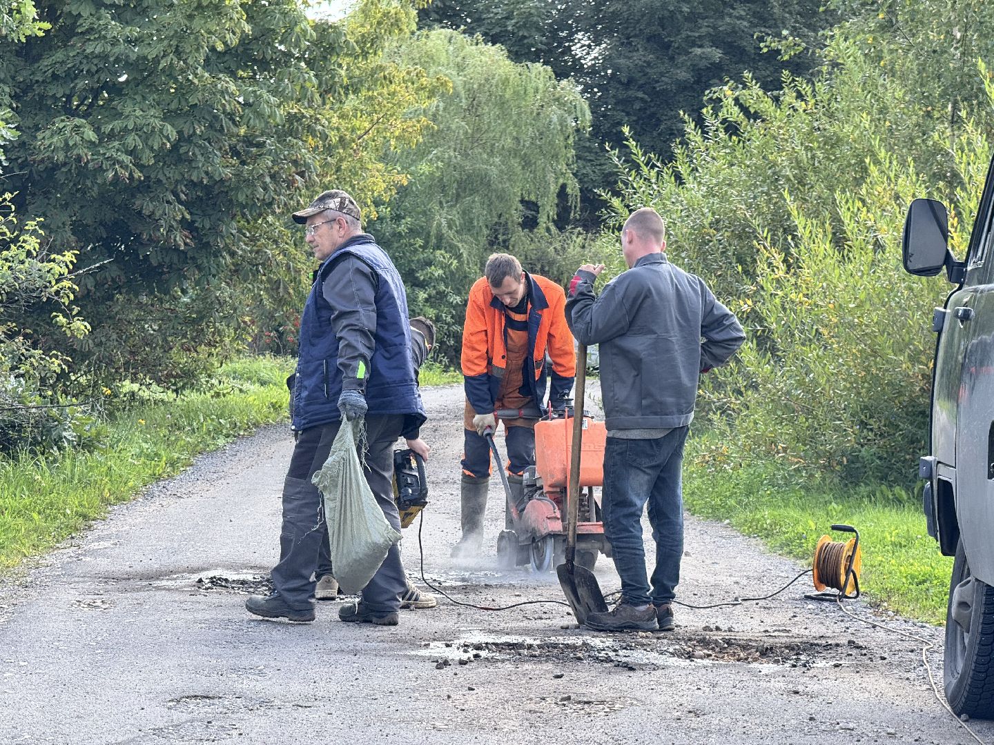 шаховская, ямочный ремон, ремонт дорог, коммунальная служба,