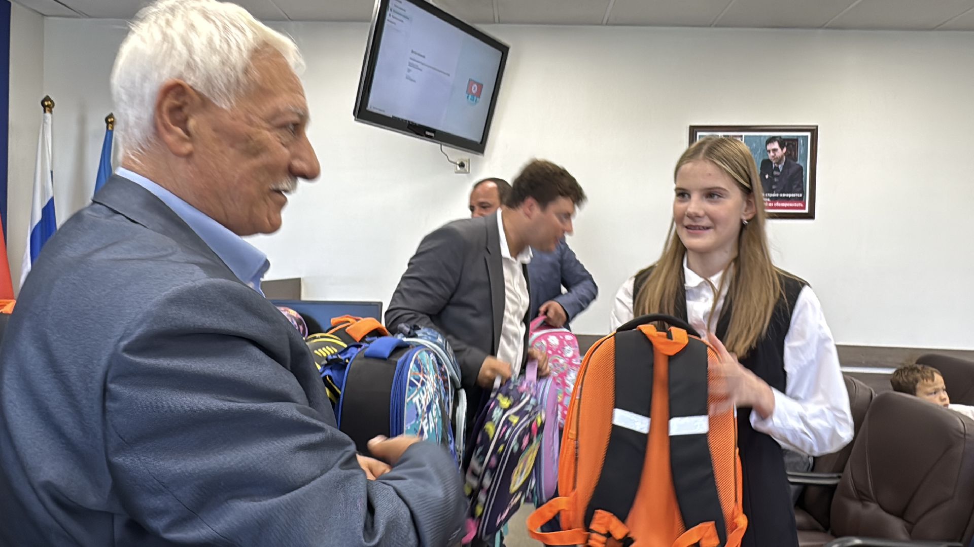 Общественный совет полиции, Одинцовское управление полиции, Портфели детям полицейских,