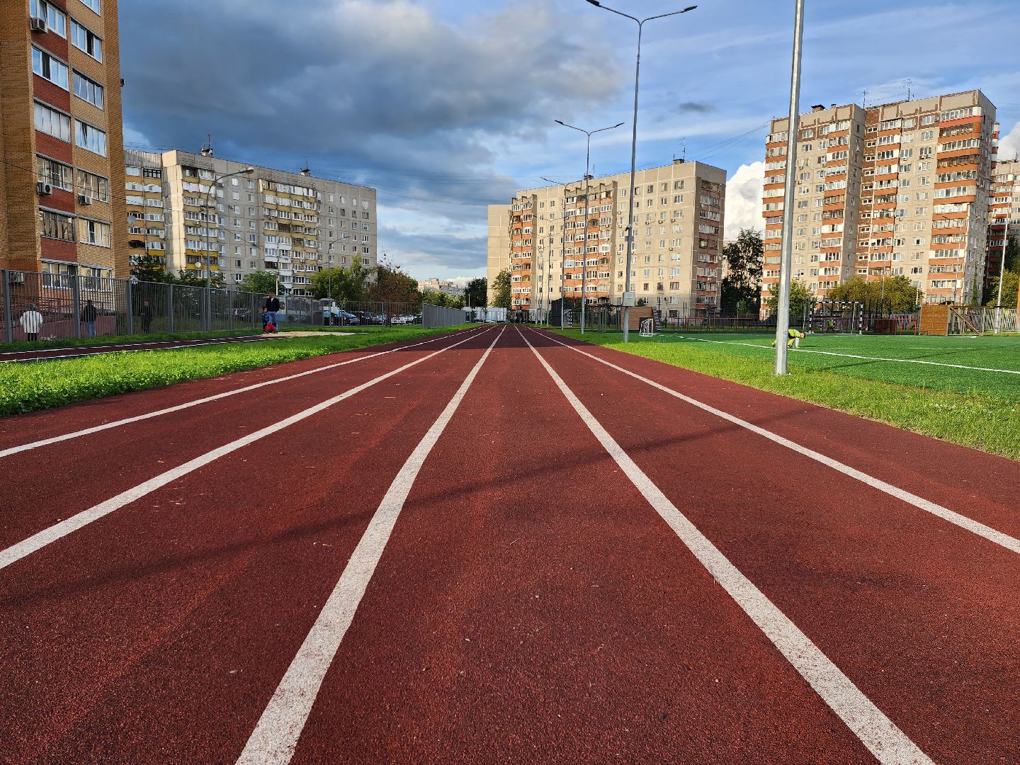жуковский, спорт, открытый стадион, школьный стадион на улице левченко,