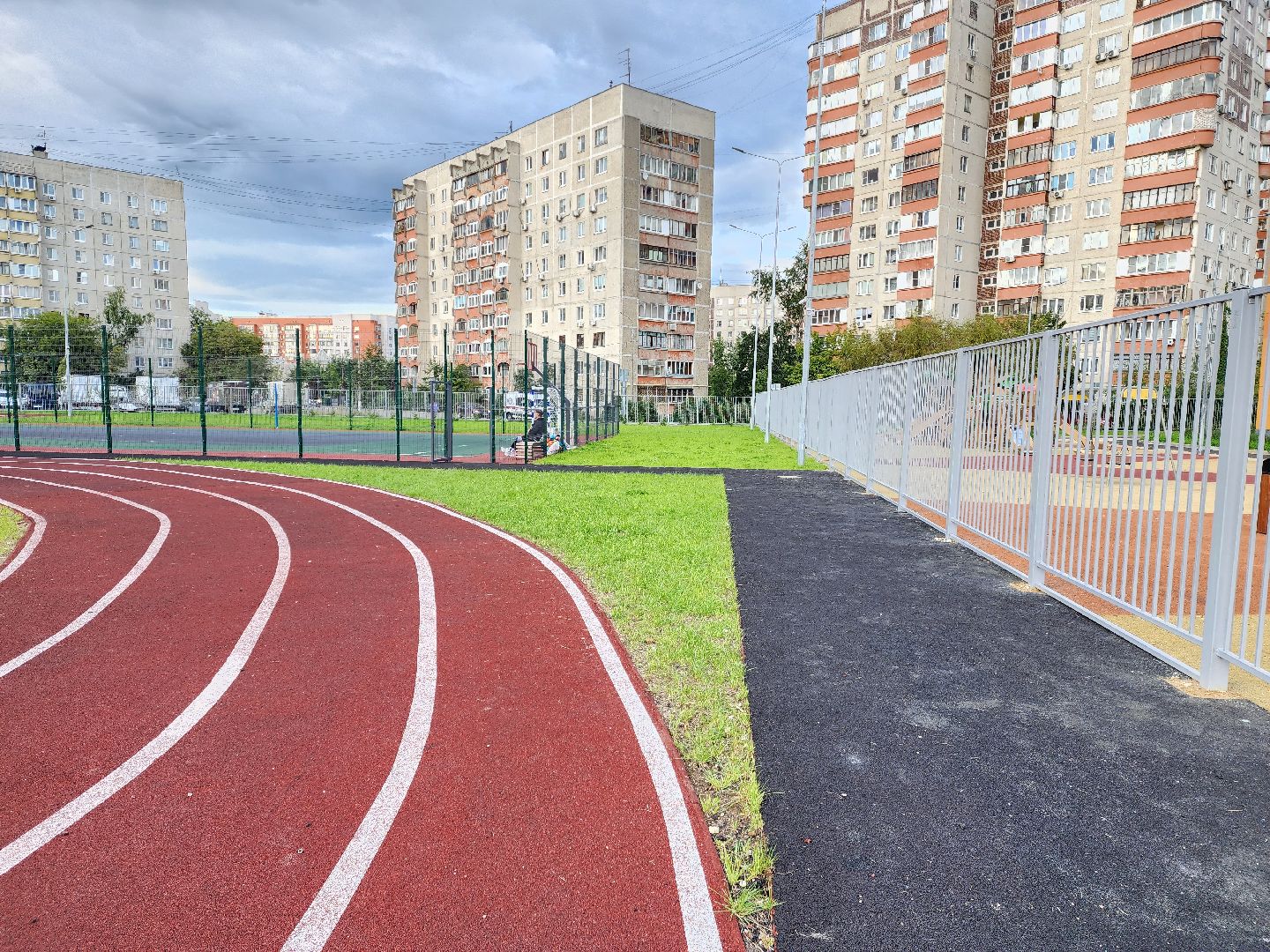жуковский, спорт, открытый стадион, школьный стадион на улице левченко,