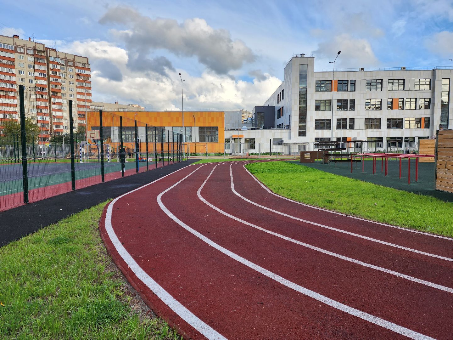 жуковский, спорт, открытый стадион, школьный стадион на улице левченко,