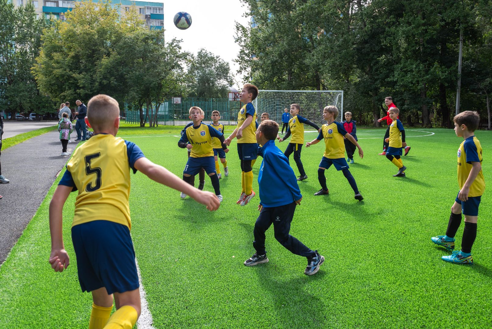 Реутов, школа, стадион, образование, открытый стадион,