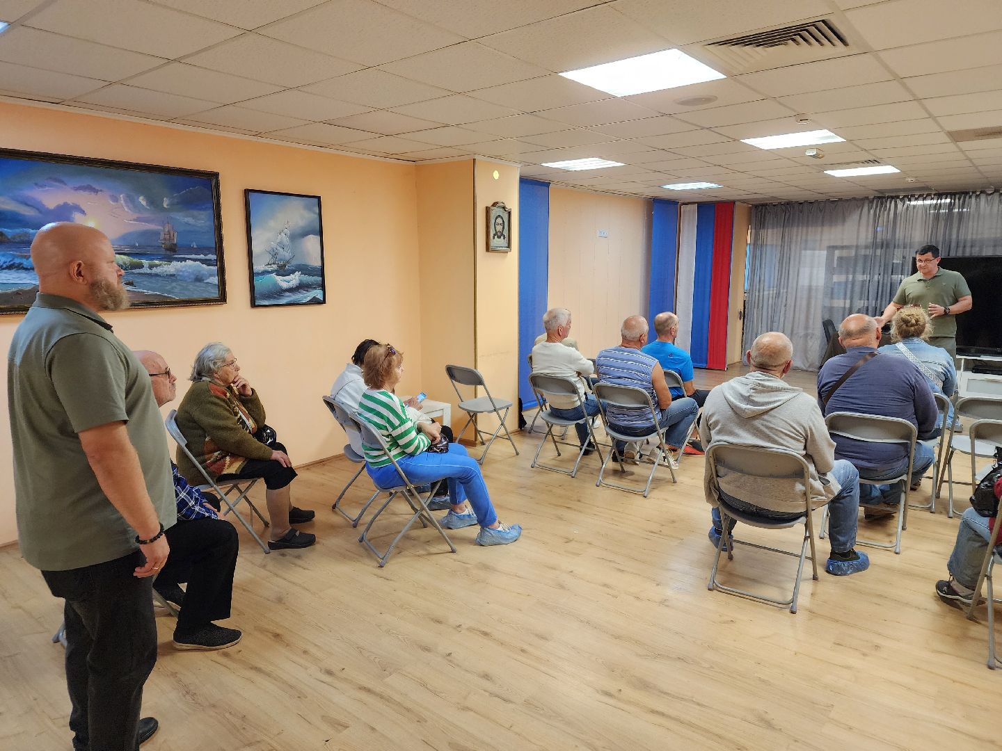 чехов, дворец спорт олимпийский, клуб активное долголетие, встреча жителей с урологом, экспресс тесты пса, скрининг, анализы крови, главврач чеховской больницы, консультации, проект навстречу здоровью,диалоги о здоровье,