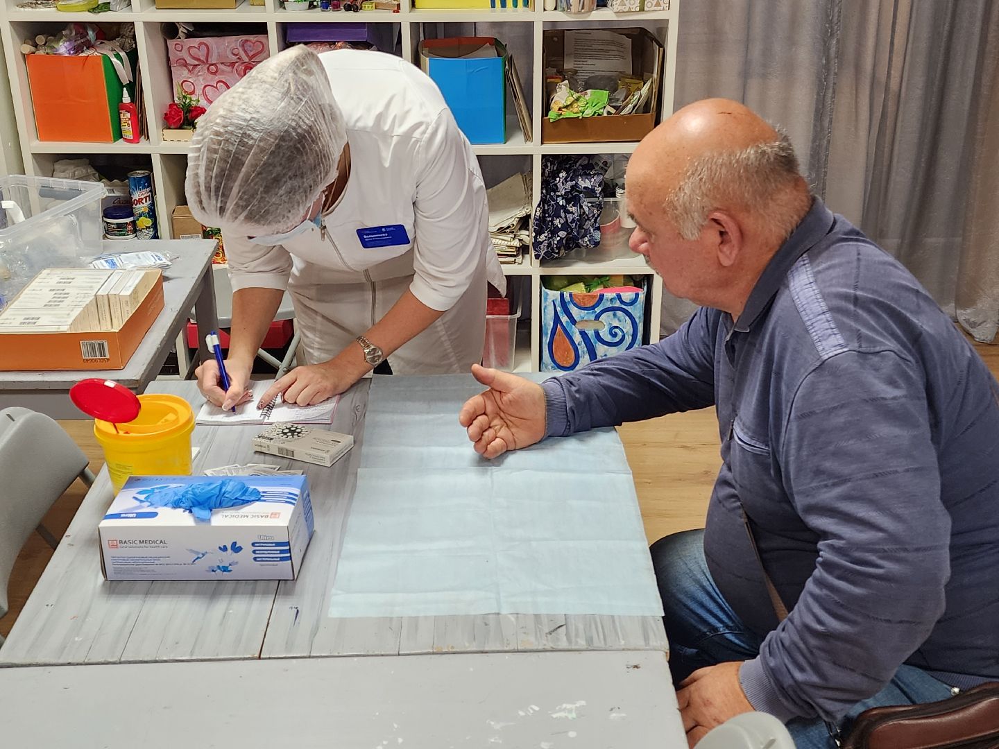 чехов, дворец спорт олимпийский, клуб активное долголетие, встреча жителей с урологом, экспресс тесты пса, скрининг, анализы крови, главврач чеховской больницы, консультации, проект навстречу здоровью,диалоги о здоровье,