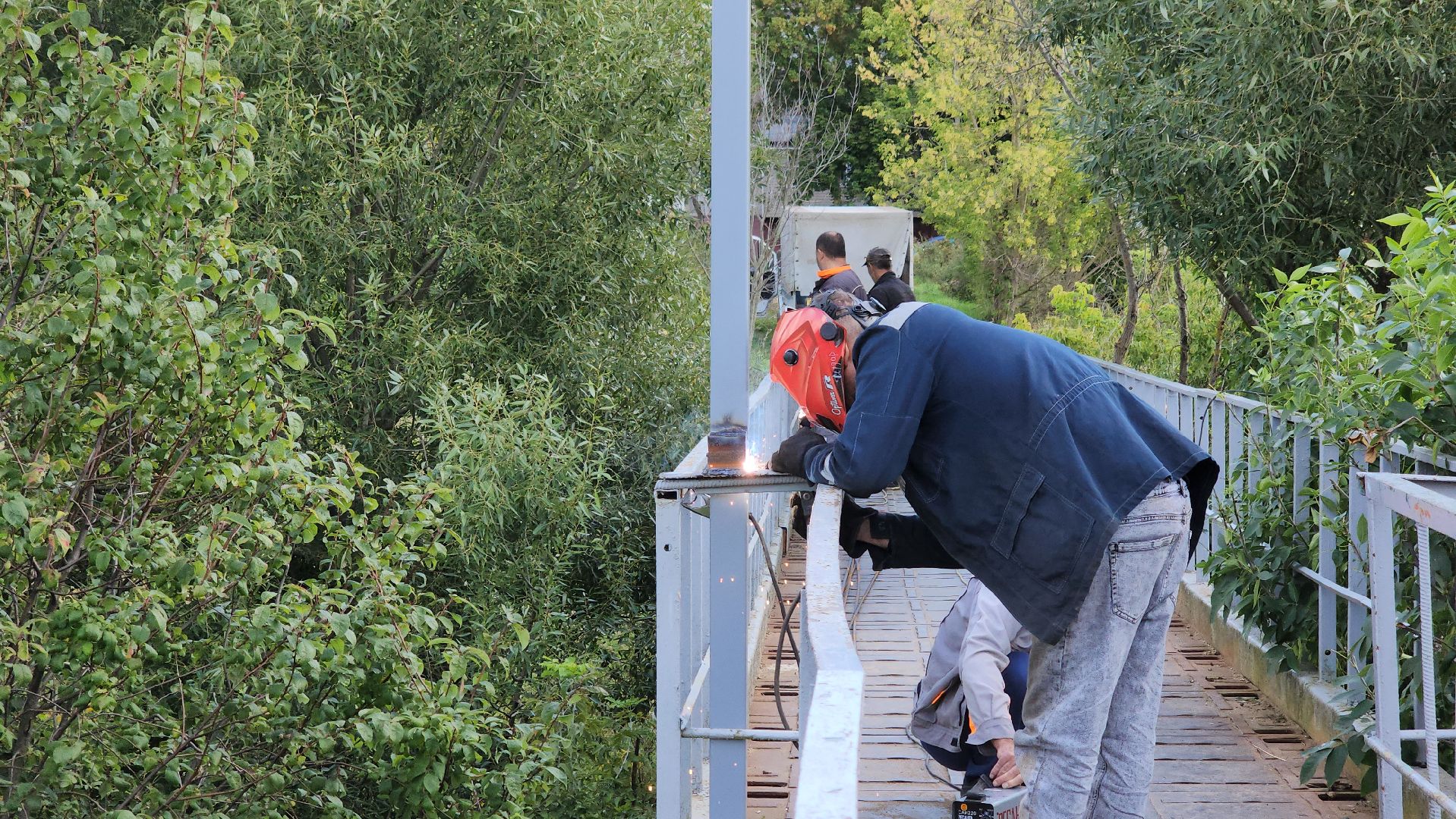 кашира, микрорайон, пешеходный мост, фонари, освещение, школа,