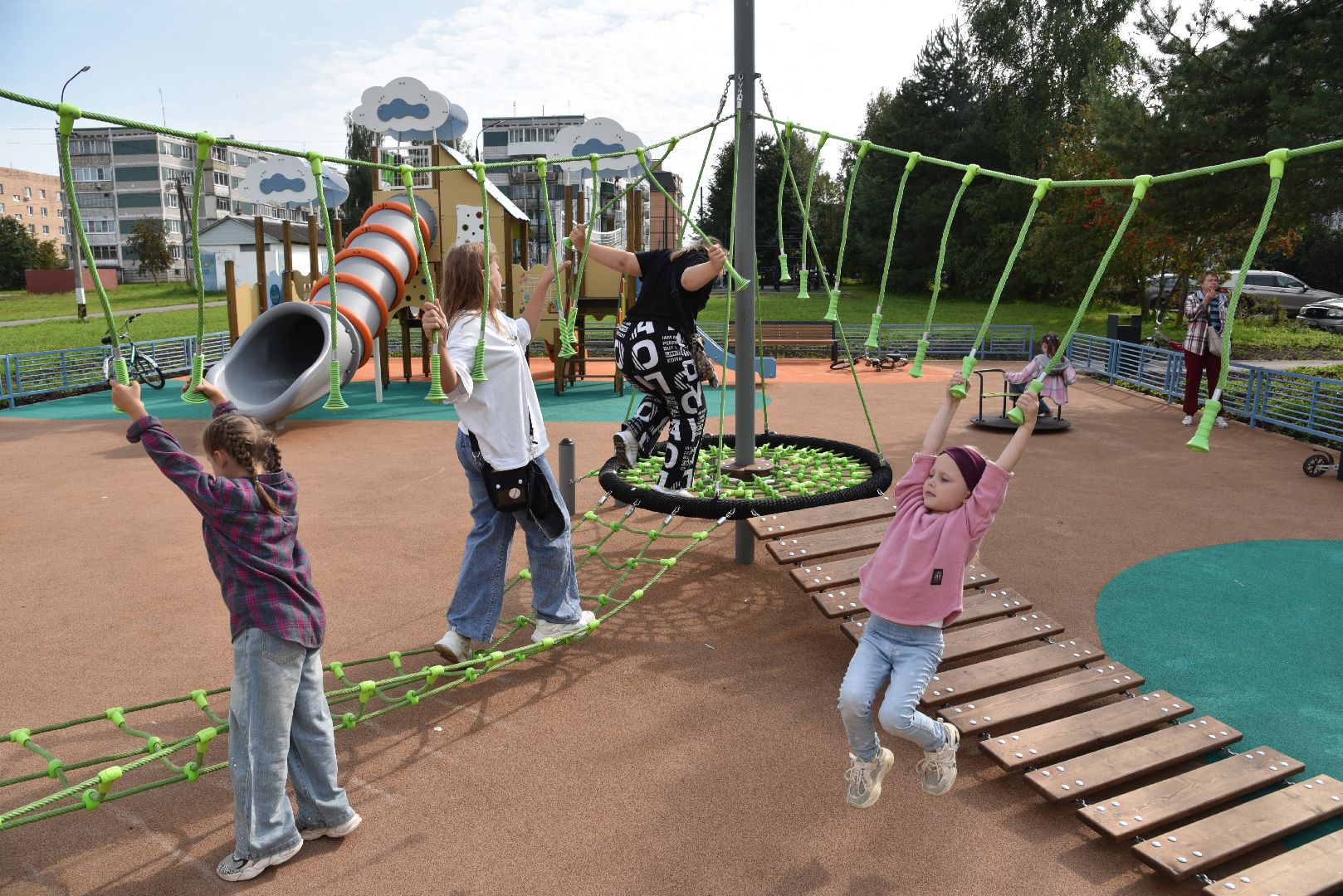 лотошино, благоустройство, формирование комфортной городской среды, детская площадка,