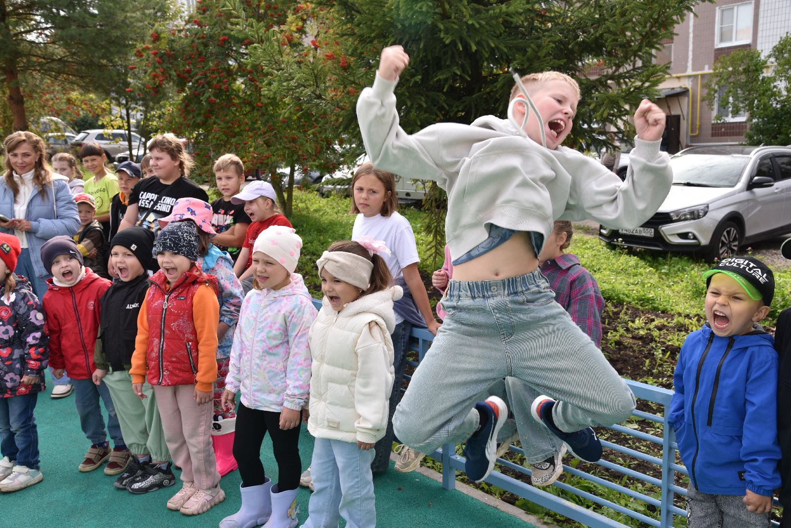 лотошино, благоустройство, формирование комфортной городской среды, детская площадка,