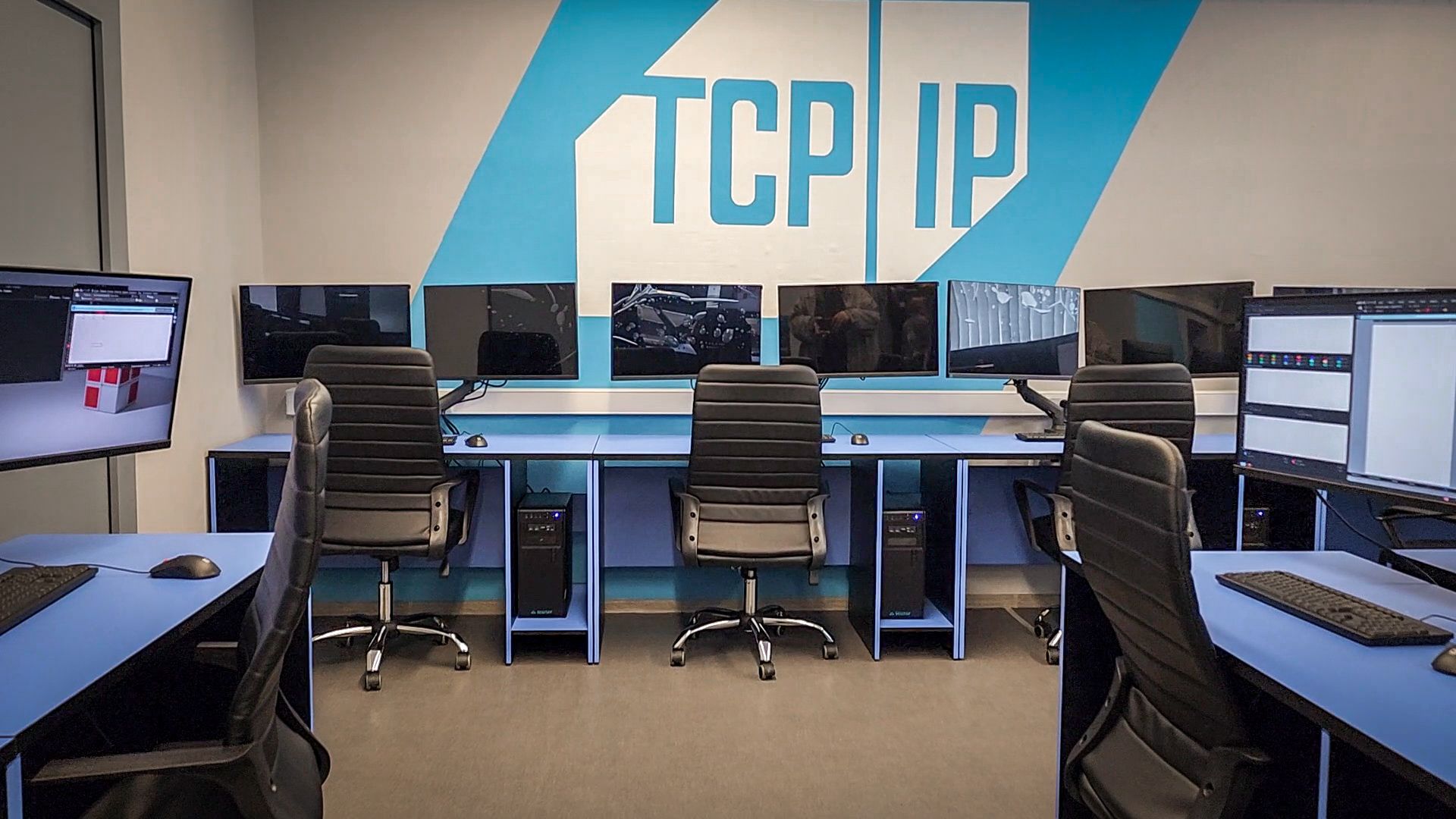 бронницы, автомобильно-дорожный колледж в бронницах, новый компьютерный класс в колледже, it обучение в бронницах , новое оборудование в колледже бронниц,