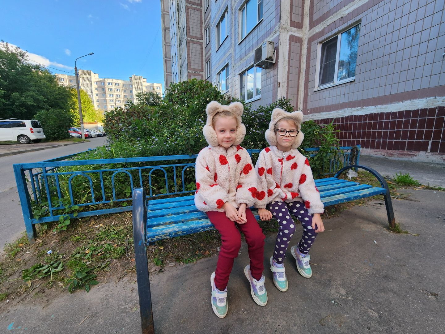 чехов, акция собери ребенка в школу, партия единая россия, депутат госдумы александр коган, помощь многодетным семьям, помощь семьям участников сво, материальная поддержка, школьные принадлежности, рюкзаки, подарки, игрушки, подготовка к новому учебному году, благотворительность,