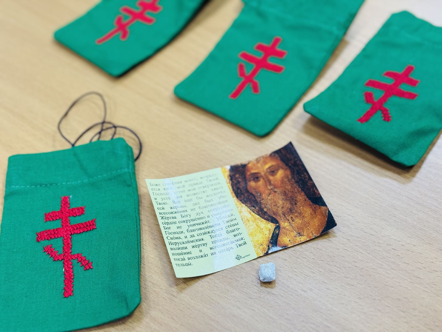 раменское, иконы, вышивка, промысел, выставка икон, необычное хобби,портретник, портретный репортаж,