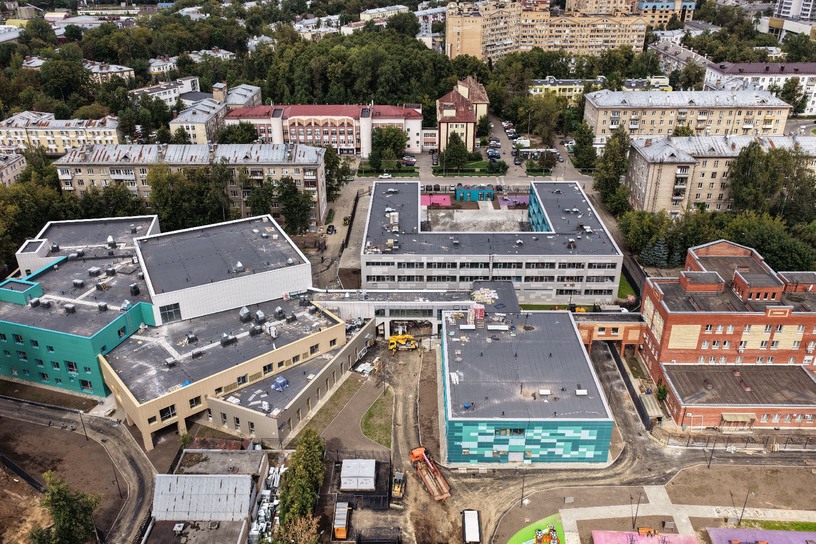 видео с коптера, школа 1 в дубне,  школа 1 в королеве, пристройка к школе 1 в королеве,