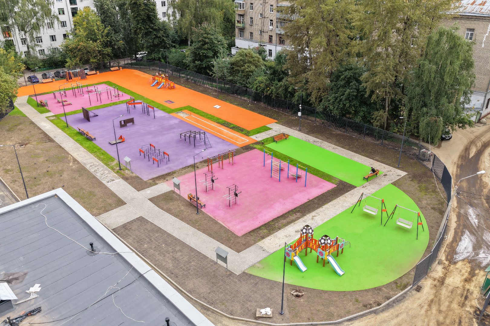 видео с коптера, школа 1 в дубне,  школа 1 в королеве, пристройка к школе 1 в королеве,