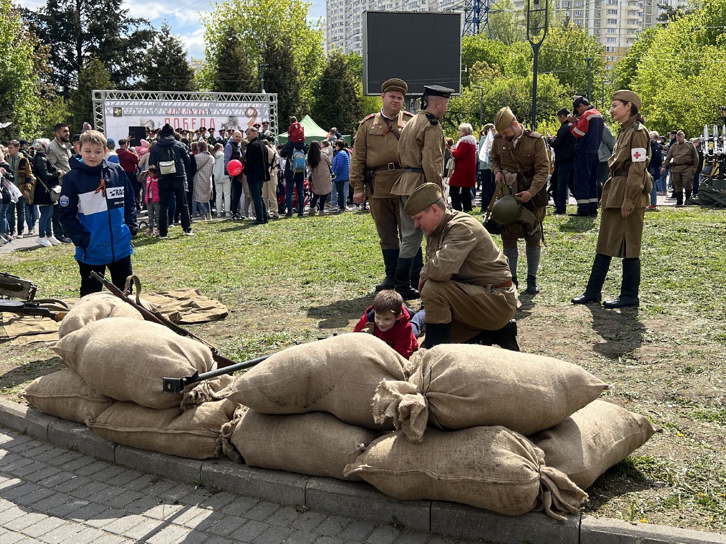 Химки, 9 мая, День Победы, выставка