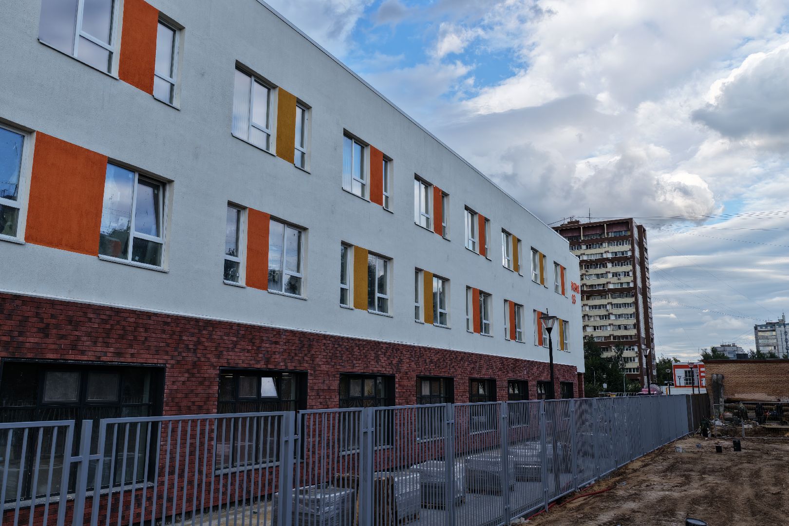 видео с коптера, пристройка к гимназии 13, образование в долгопрудном,