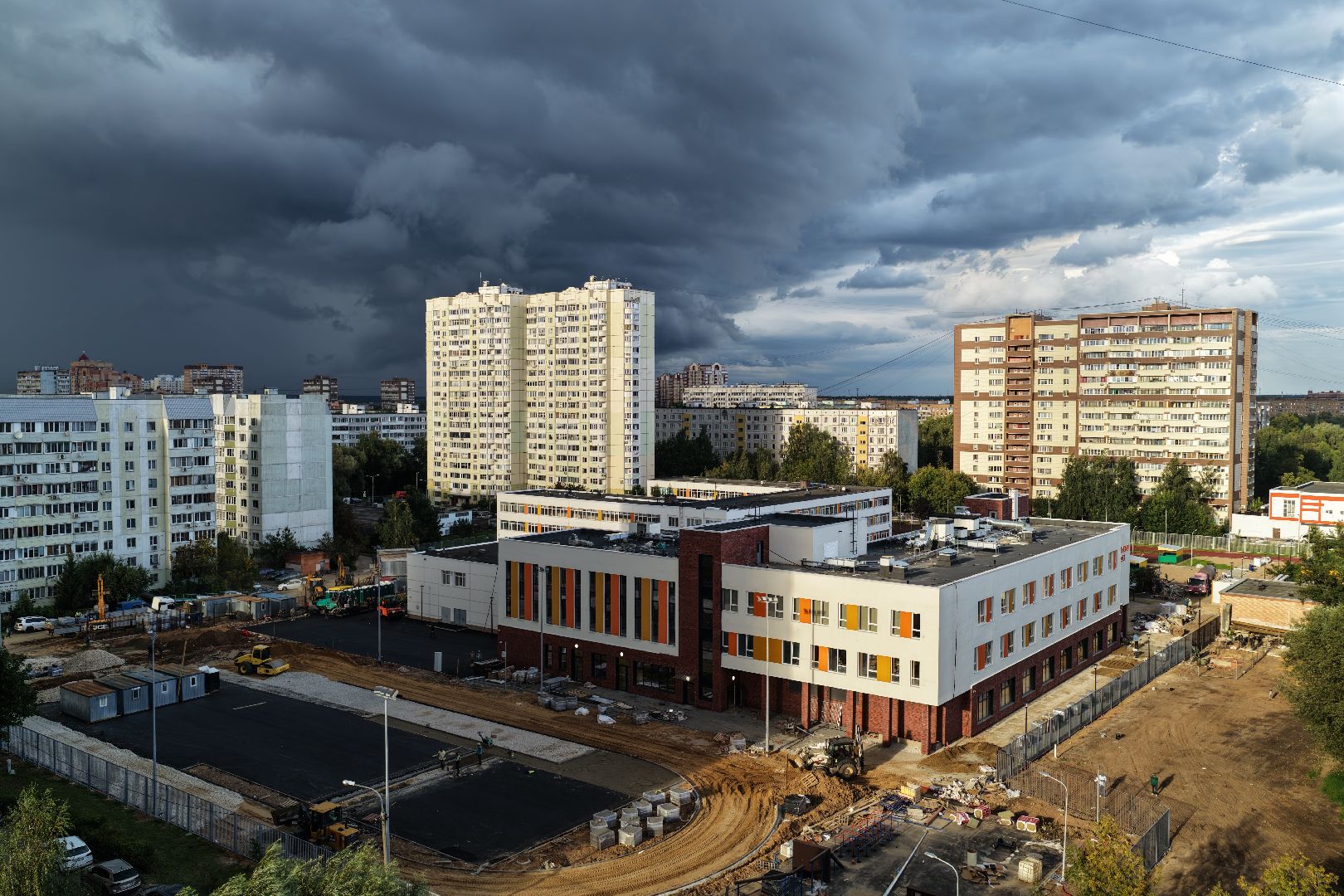 видео с коптера, пристройка к гимназии 13, образование в долгопрудном,