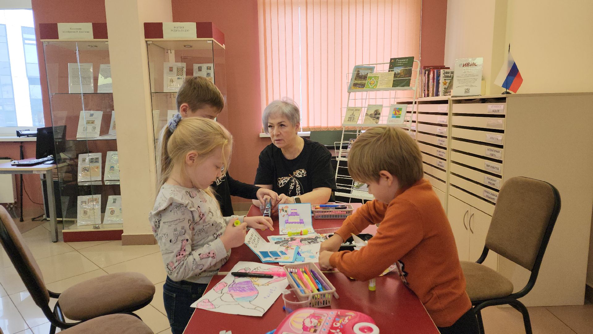 пушкино, дети, центральная библиотека, мастер-класс, открытка, малыши, книга, дети и родители,