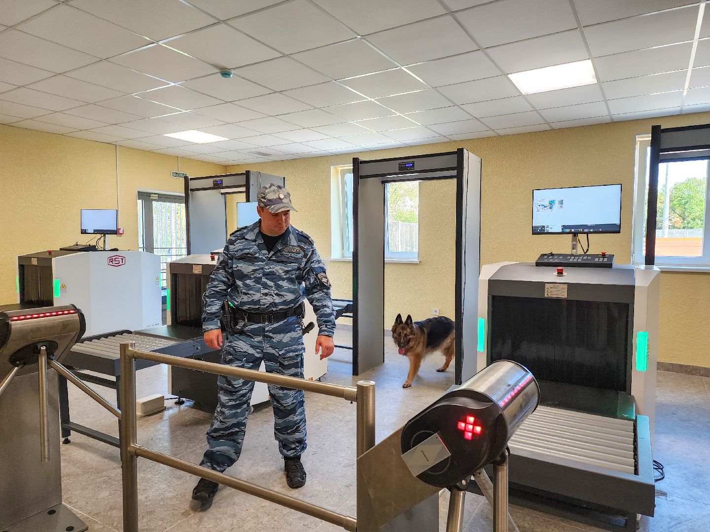 Подольск, кинологи, 1 сентября 2025, День знаний, Полиция,Безопасность,