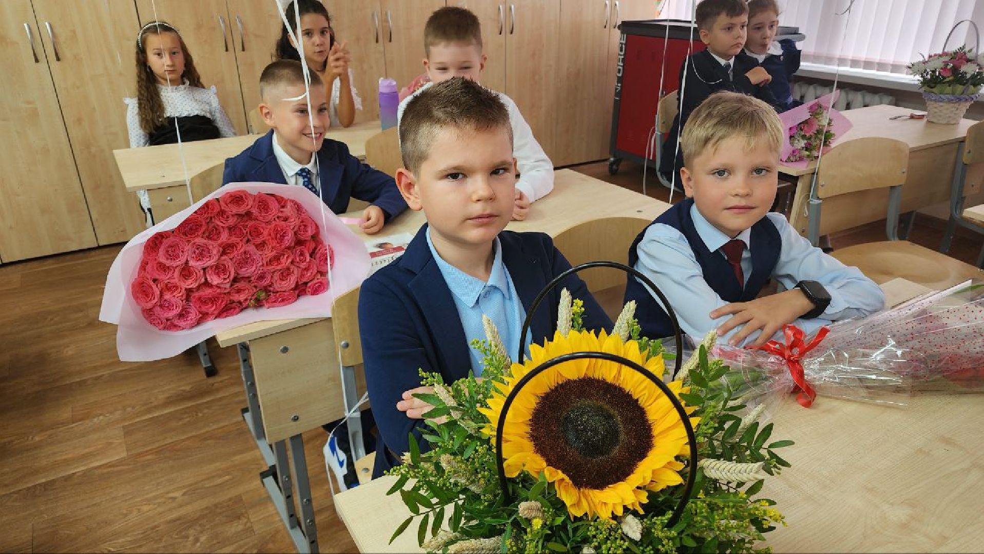 Реутов, образование, ремонт, школа,физтех классы, новая мебель,