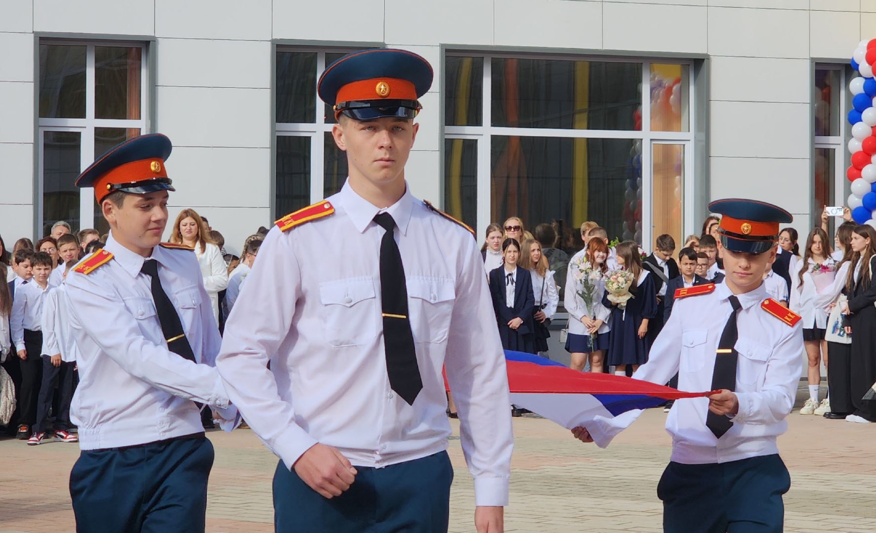 Образование , Новая школа в Звенигороде , 1 сентября , День знаний ,