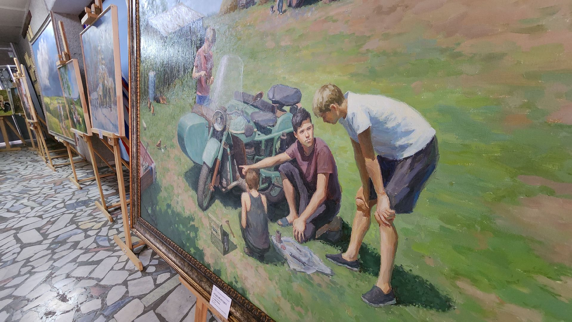 культура, гимназия протвино, выставка живописи,