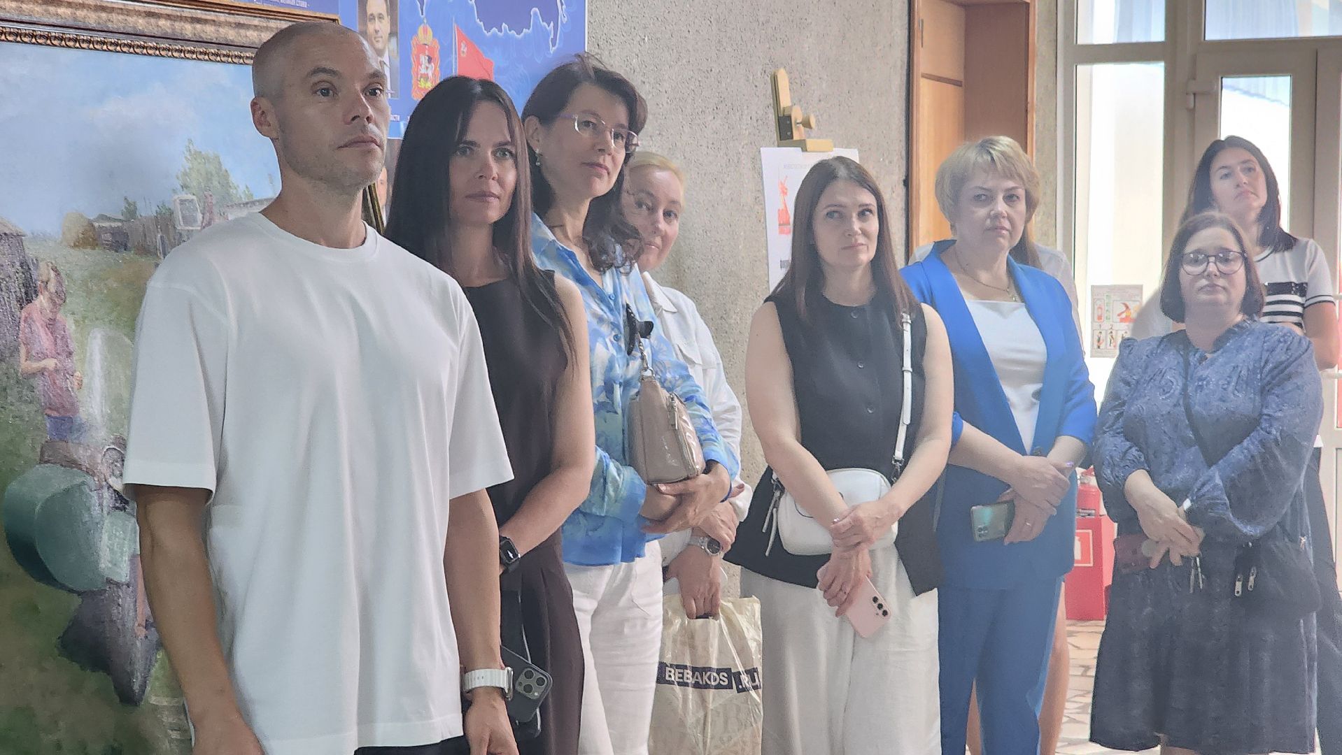 культура, гимназия протвино, выставка живописи,