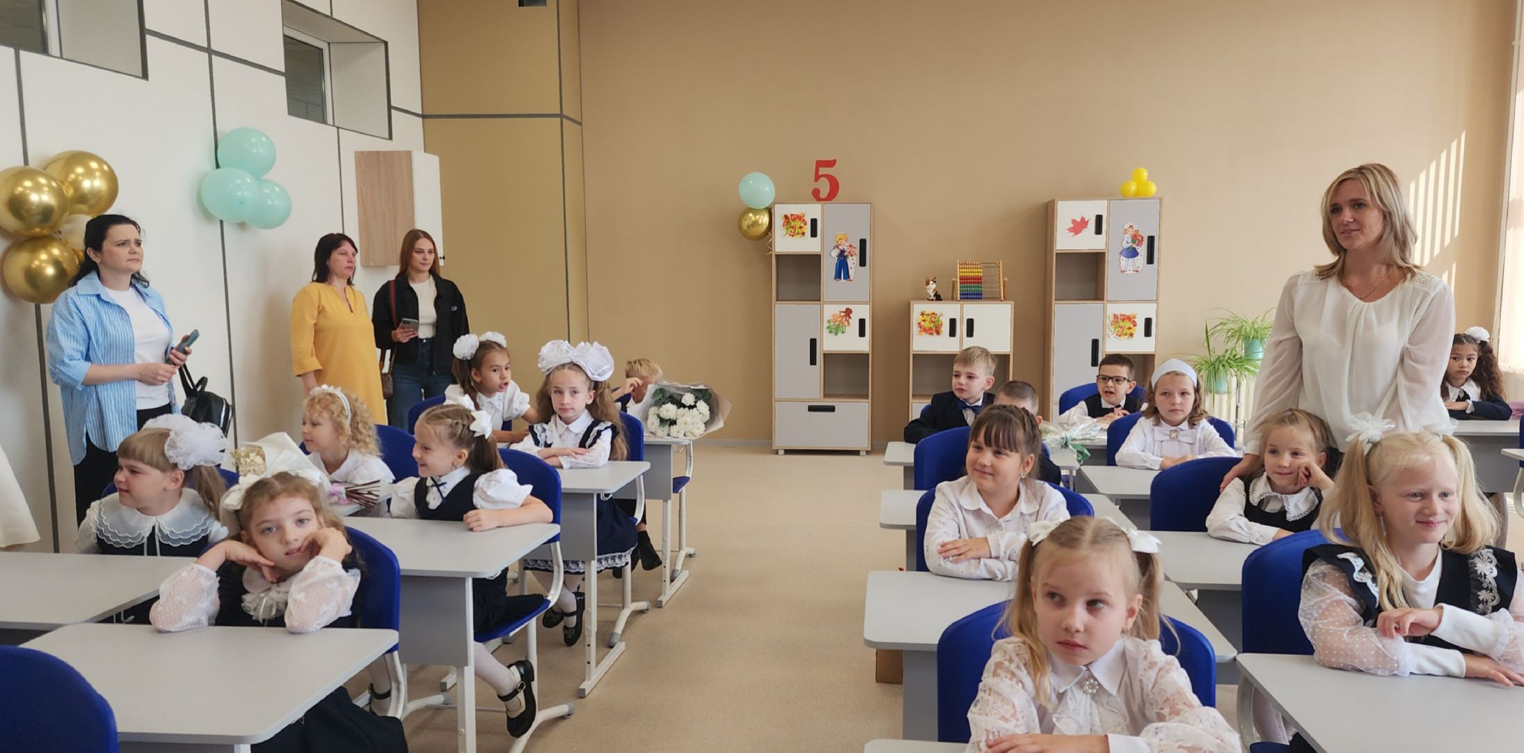 Образование, День знаний ,  Школа в Восточном , Новые школы Звенигорода ,