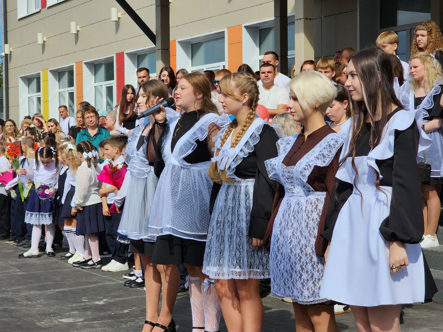 день знаний,  первое сентября, школьная линейка, рабочий поселок обухово, богородский городской округ,
