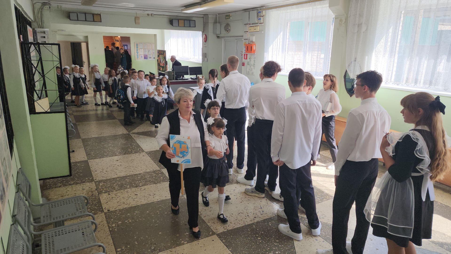 серпухов, гимназия, день знаний в серпухове, школа 18,