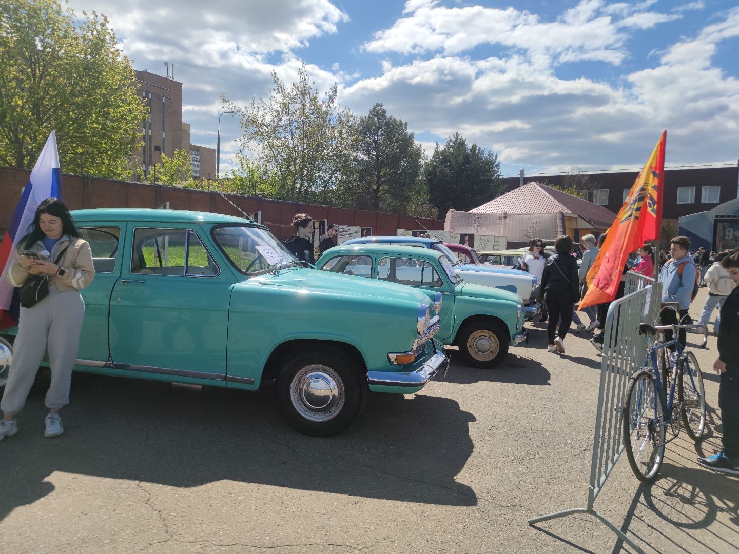 ретро-автомобили, выставка, парк, День Победы, Дубна