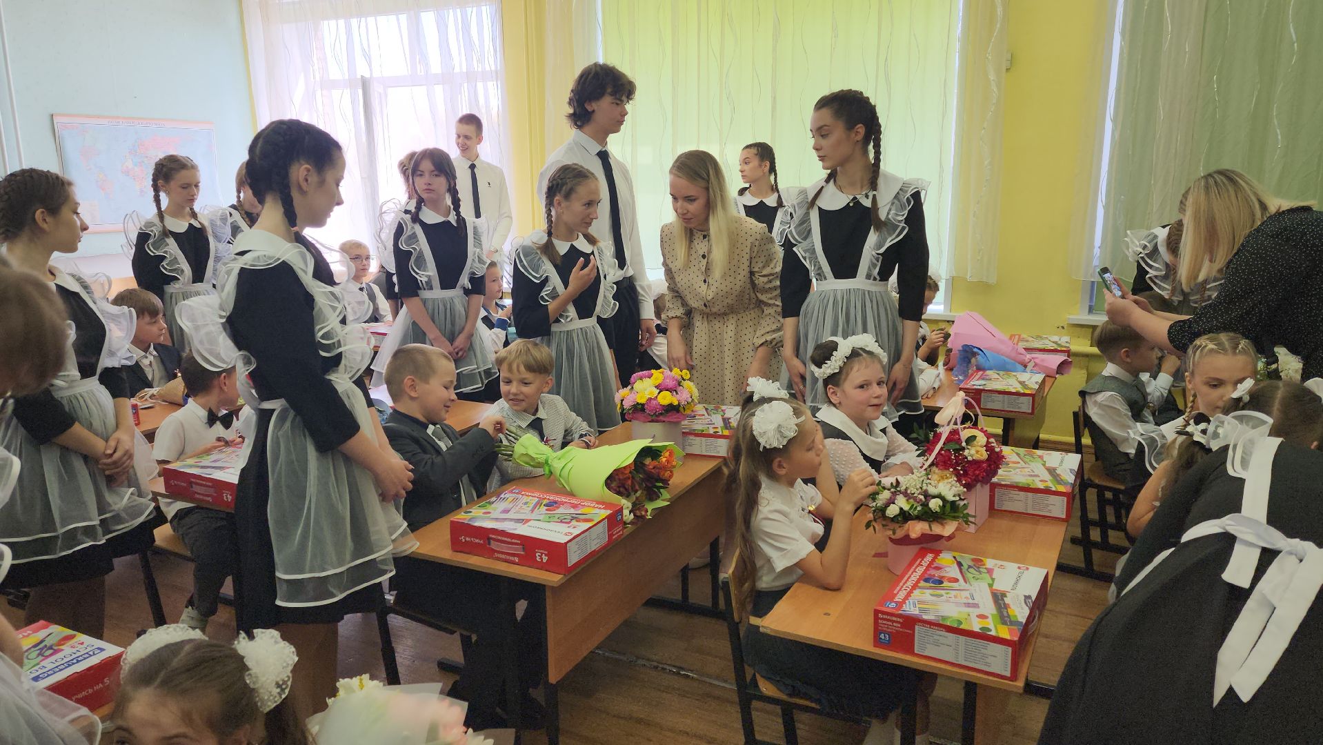 серпухов, завод техно в серпухове, школа 18, подарок первоклассникам в серухове, гимназия в серпухове,