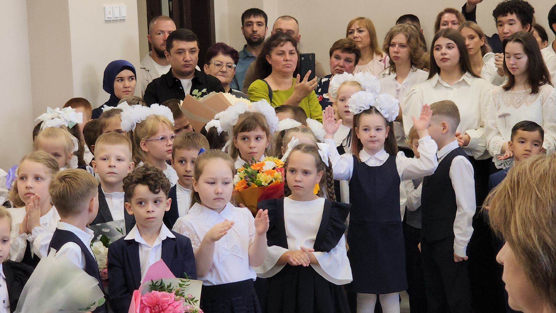 1 сентября, Обновленная школа в Монино, щёлково, поздравление ветерана,