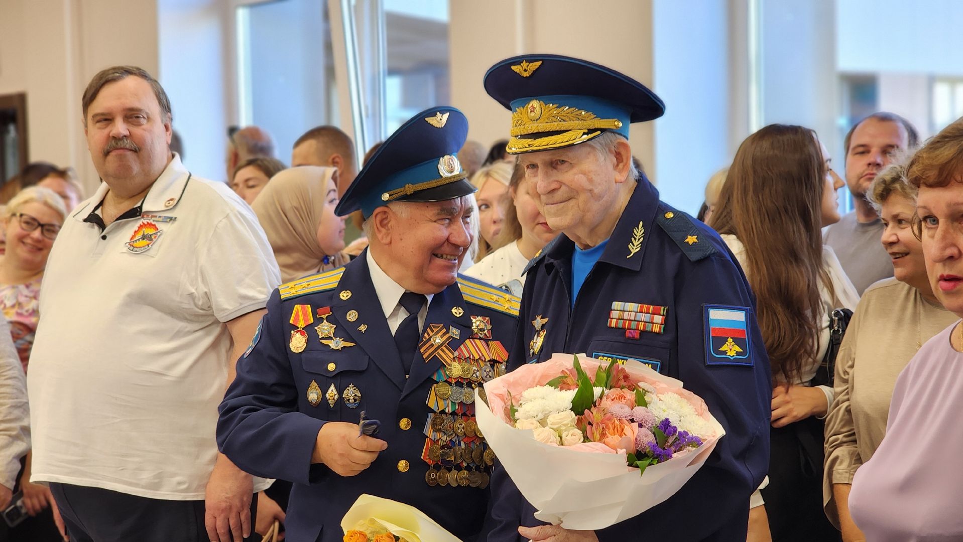 1 сентября, Обновленная школа в Монино, щёлково, поздравление ветерана,