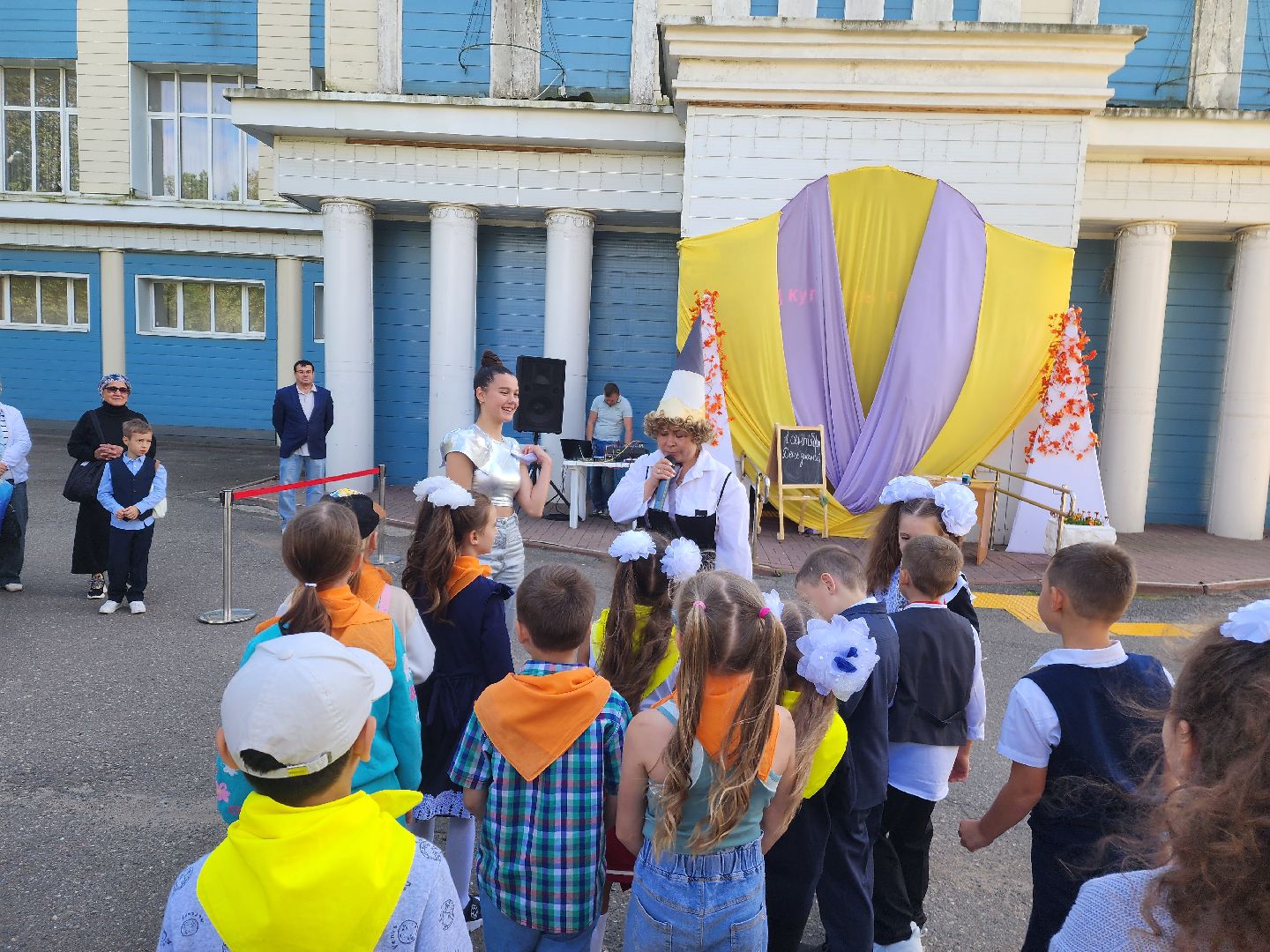 красноармейск, городской округ пушкинский, день знаний, первоклассники,
