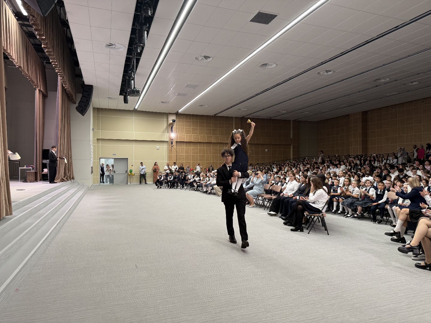 котельники парк, первоклассники подмосковья, школа, 1 сентября, День знаний,