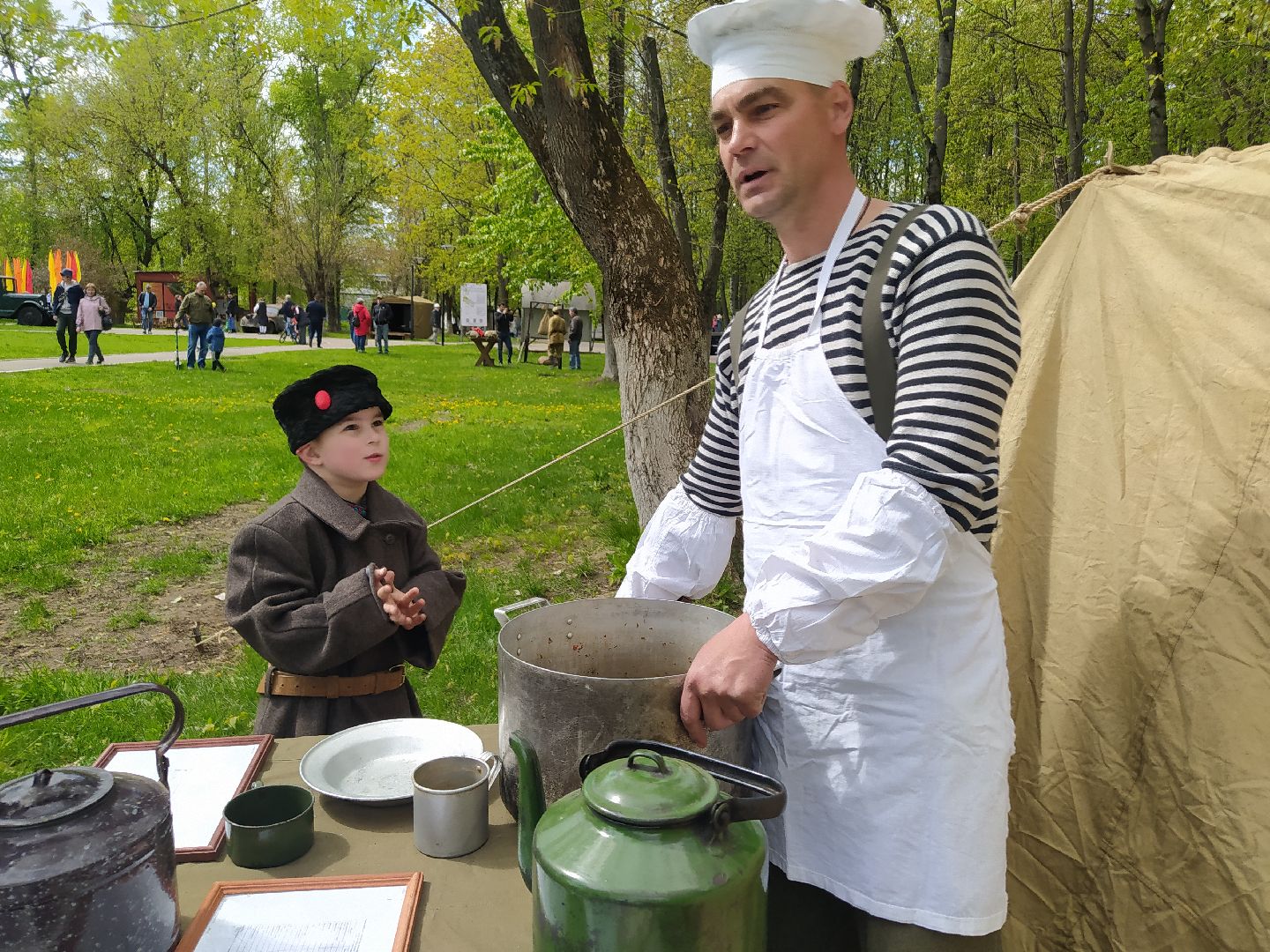 День Победы, полевая кухня, чай, каша