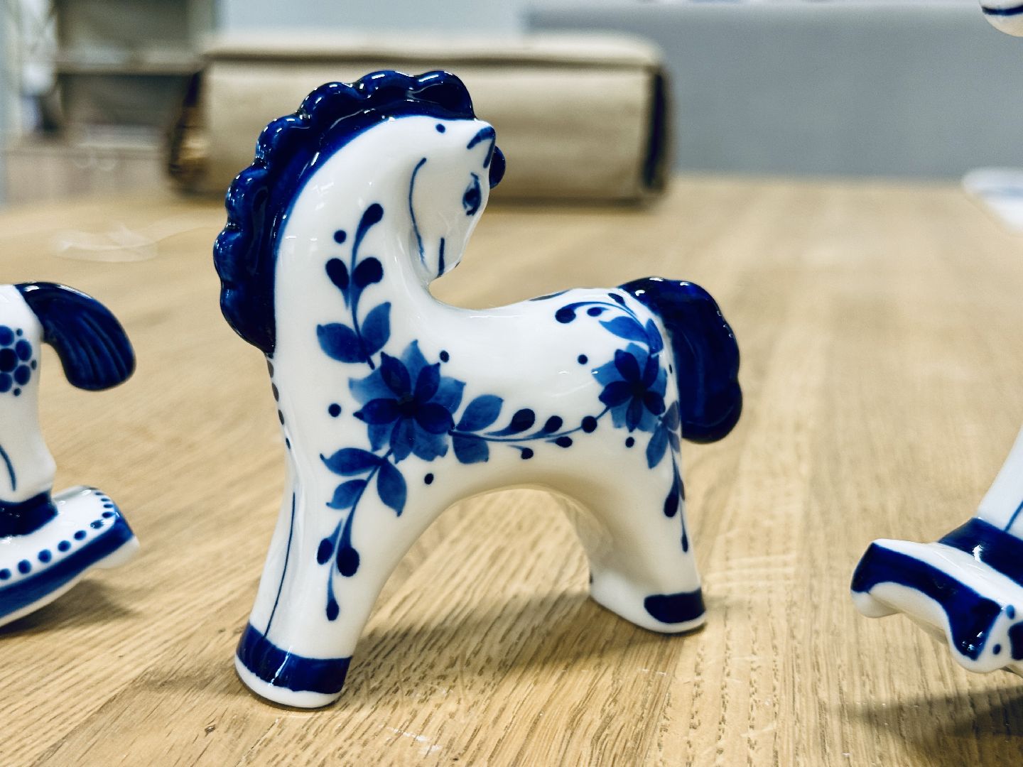 гжель, сувенир, новый год, год лошади, объединение гжель,