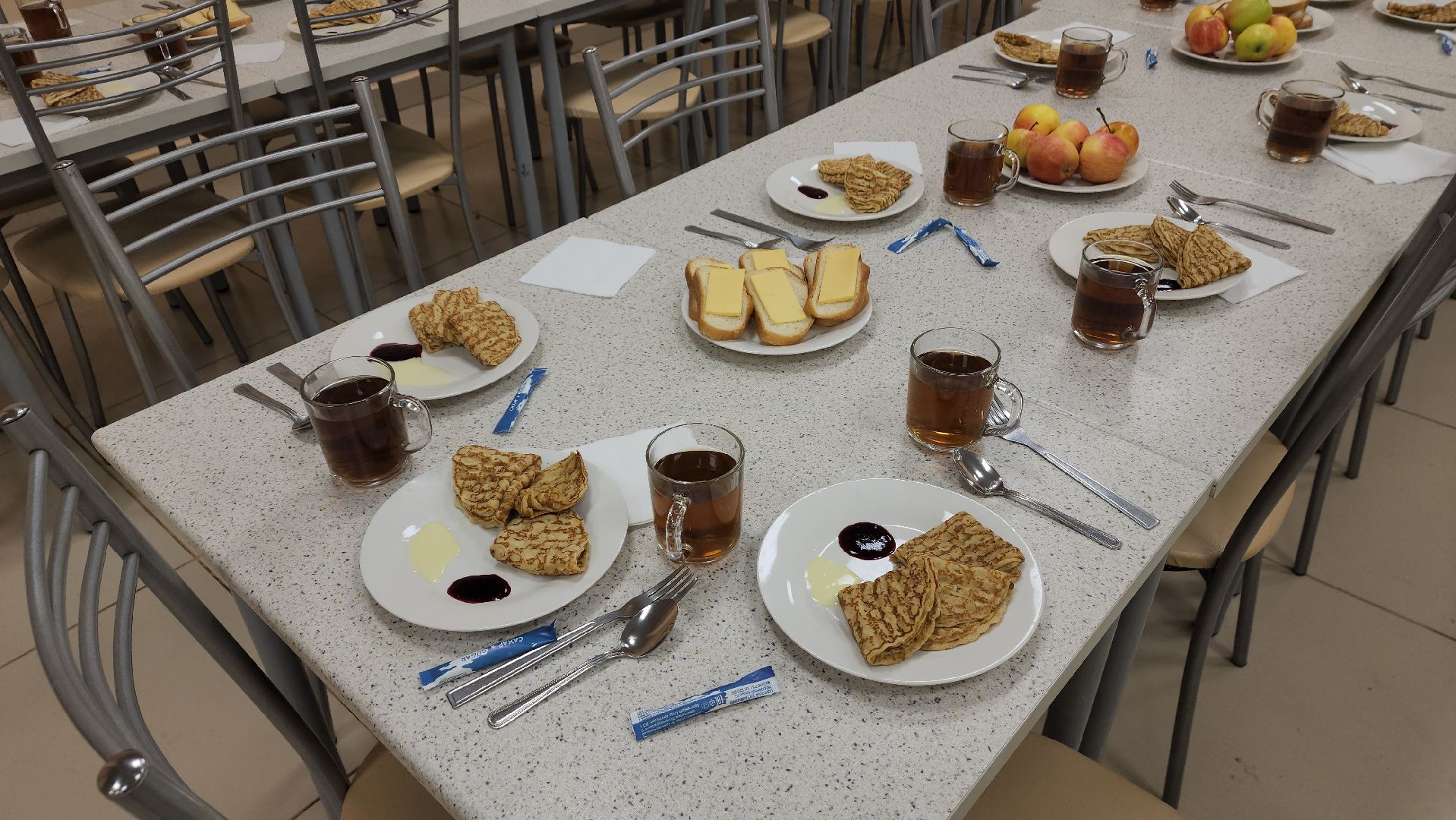 ашукино, ашукинский образовательный комплекс, столовая, школьная столовая, новое меню,мороженое, блюда, чай, меню в столовой, меню новые блюда, школьники,