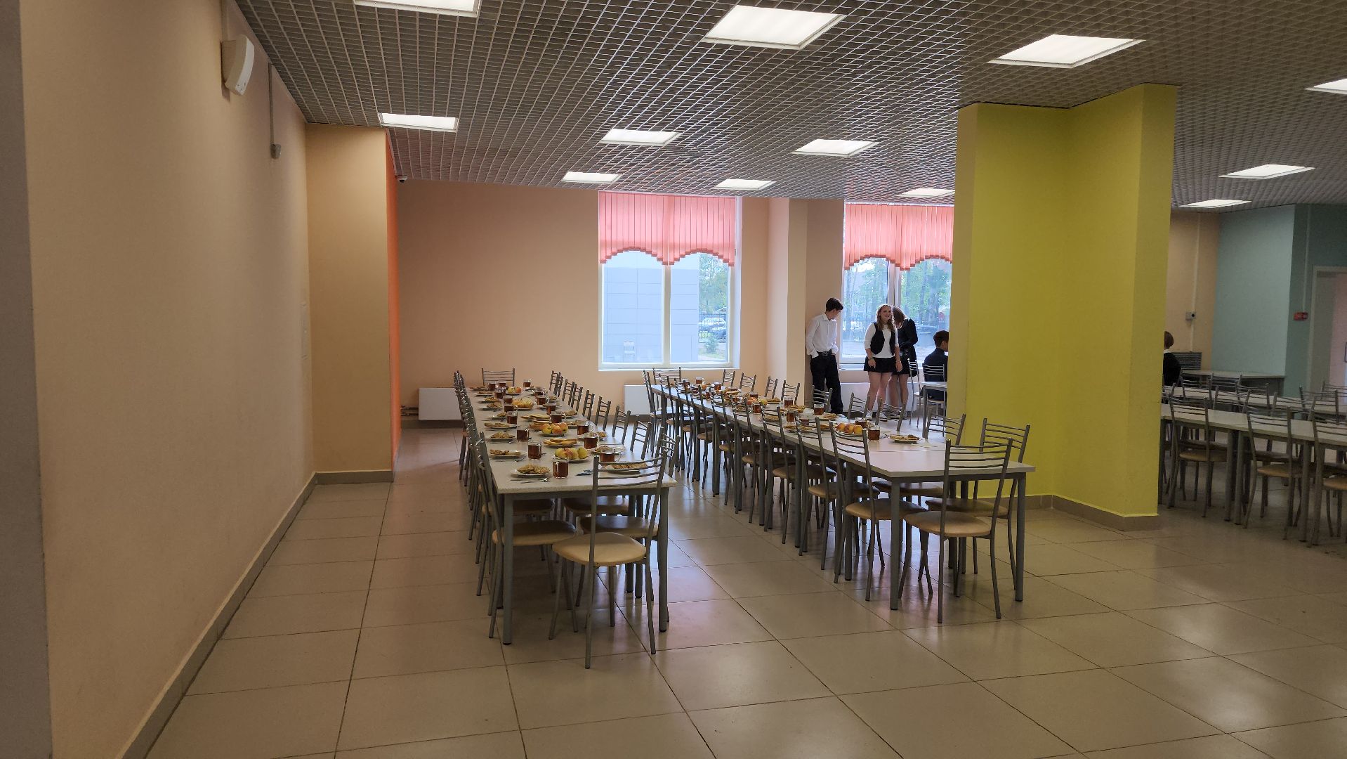 ашукино, ашукинский образовательный комплекс, столовая, школьная столовая, новое меню,мороженое, блюда, чай, меню в столовой, меню новые блюда, школьники,