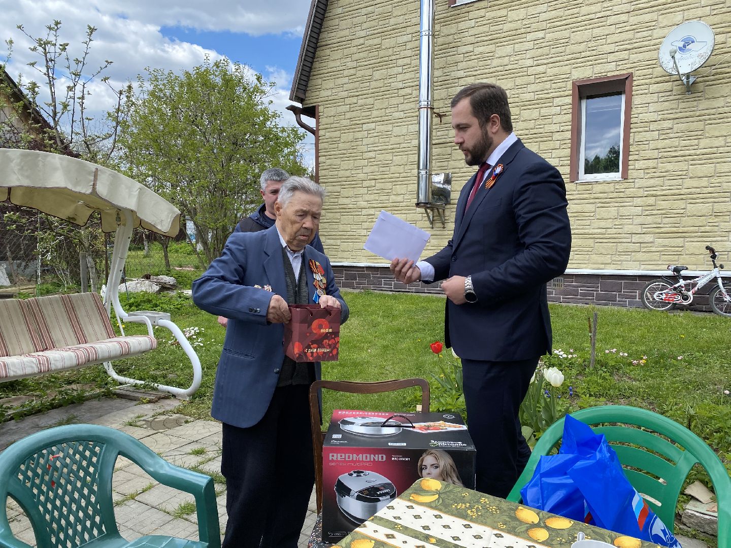 Чехов, День победы, губернатор, подарок, ветеран