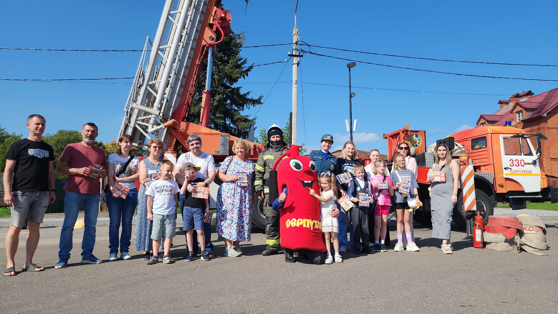 серпухов, подмосковье, мчс 35 лет, акция, безопасность,