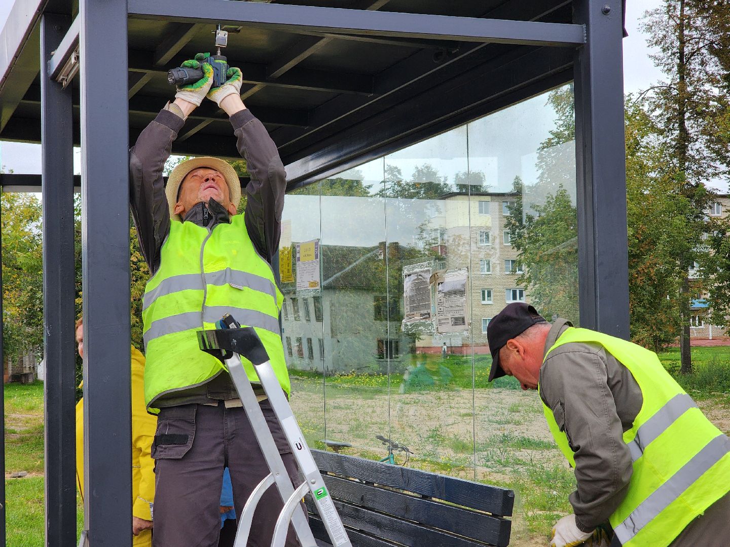 остановочный павильон,автобусная остановка, стеклянная остановка, старая купавна, богородский городской округ,
